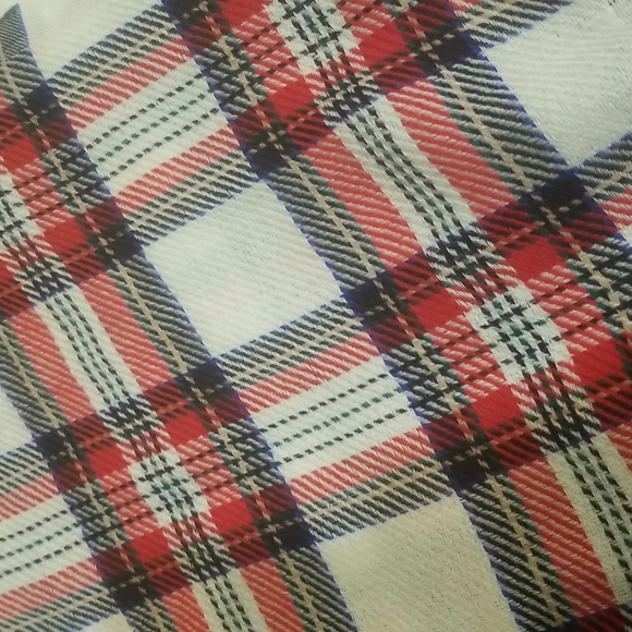 Large thin scarf wrap - Picture 2 of 4